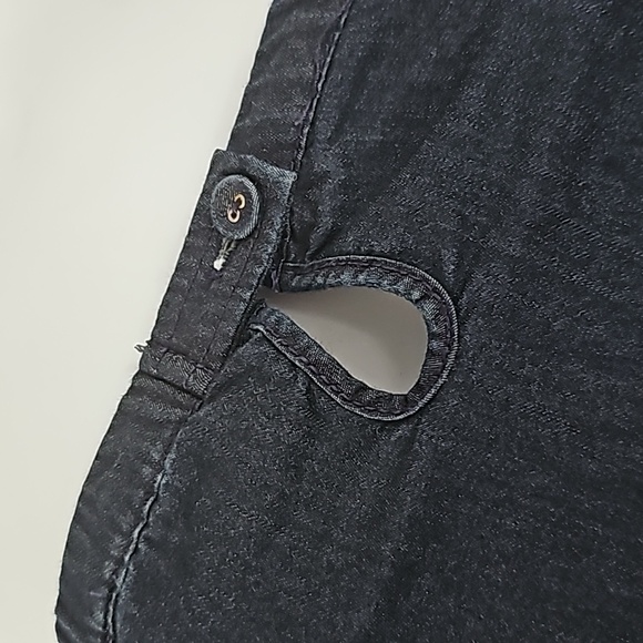 Guess lightweight Denim Short Romper with keyhole front | 2 back pockets | Sz S - Picture 2 of 8